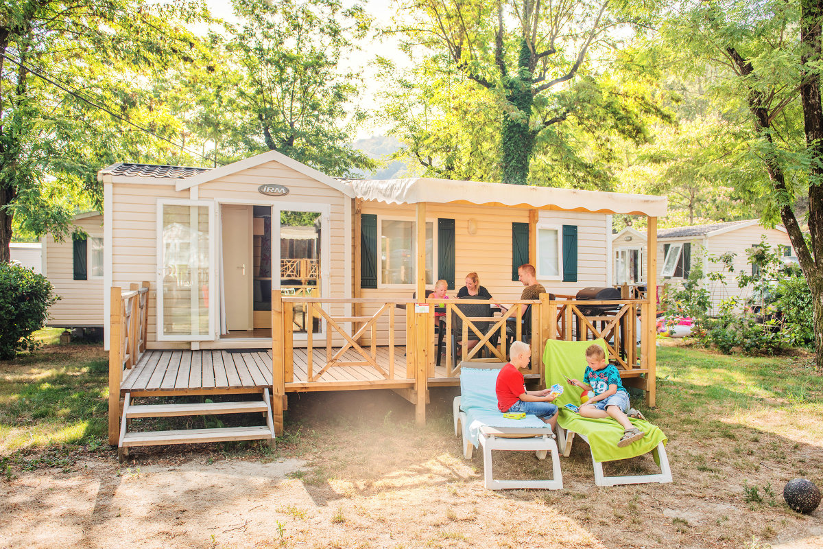 avis sur camping la bastide vap La Bastide en Ardèche | Camping 5 étoiles