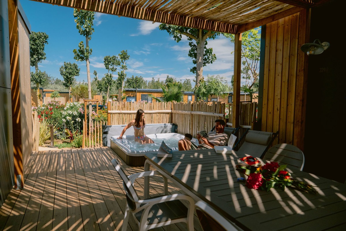 Campingplatz Marseillan | 4 und 5 sterne mit Aquapark | Campings.Luxury
