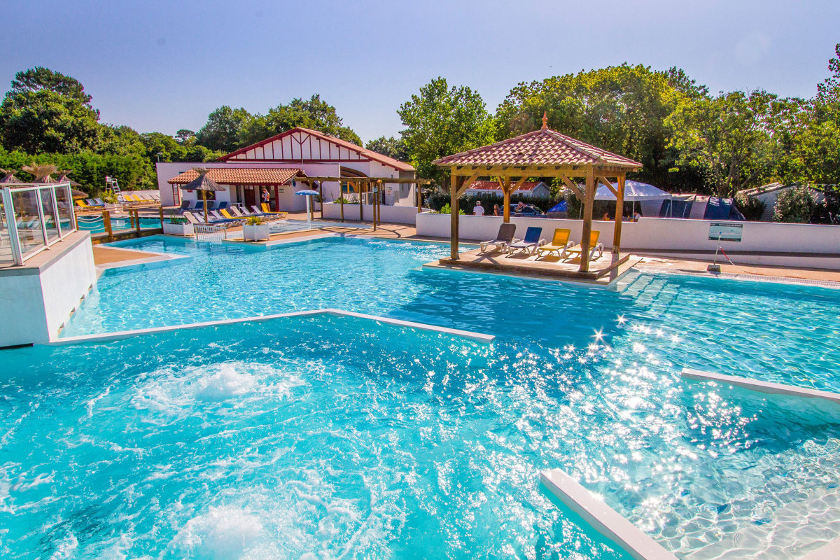 Campsites Bayonne | 4 and 5 stars with water park | Campings.Luxury