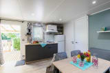 Mobil-home Confort 2 chambres - Eden Villages Les Truffières de Dordogne