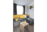 CHARMING - Sleeps 6 - 2 adults - 4 children - 3 bedrooms - Bon Port