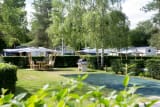 Emplacement Premium avec sanitaire privé - Parc du Val de Loire