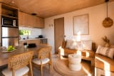 Mobilheim „Cocoon“ mit 2 Schlafzimmern und 2 Bädern | PREMIUM+ – 33 m² – Spa – Klimaanlage – TV – Waschmaschine – Plancha – überdachte Terrasse – Reisepaket - Au Bois des Biches
