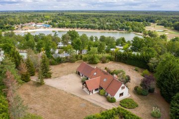 House 5 bedrooms - 2 bathrooms - air-conditioning **** - Les Alicourts