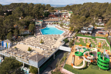 camping holiday green frejus