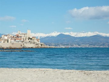 Top 10 des plus belles plages des Alpes Maritimes