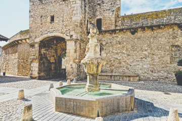 Pernes-les-Fontaines