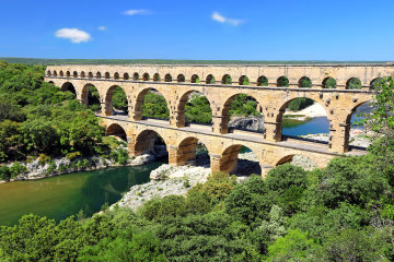 Vers-Pont-du-Gard