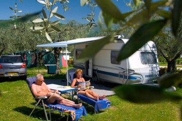 Emplacement Standard - 65m² - 3 AMP - Weekend Glamping Resort