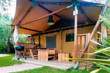 Spotty Lodge - Weekend Glamping Resort