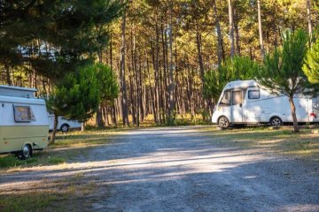 Parcela con electricidad + agua + evacuación - Club Les Tourterelles