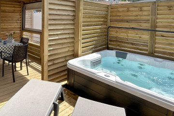 2p - Otello Livia SIGNATURE & SPA Pedestrian area - Club La Côte des Roses