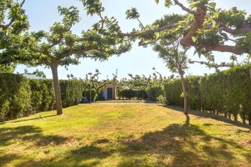 Parcela 180m² con sanitario individual - Amfora