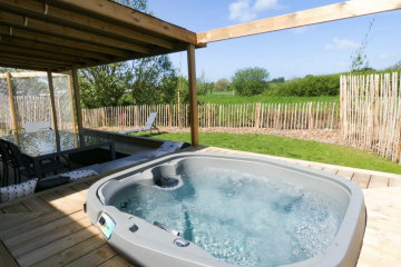 Cottage Patio 6 p 3 ch **** avec SPA - La Pomme de Pin