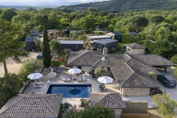 Villa avec piscine 4 chambres 2 salles de bain **** - Soleil Vivarais