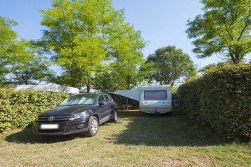 Emplacement ** - Avignon Parc