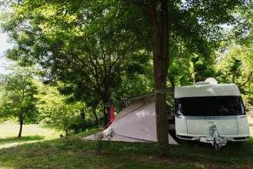 Emplacement *** + évacuation - Le Castel Rose