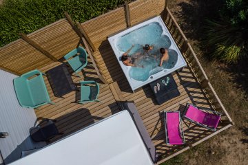 Mobil home Côté Jardin 4 Pièces 6 Personnes + Jacuzzi + TV - Kersentic