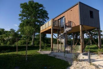 Cottage Aigle sur Pilotis 2 chambres Premium - Village Flottant de Pressac