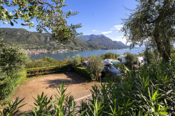 Stellplatz Lake view - 85m² - 10 AMP - Weekend Glamping Resort