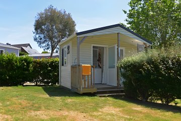 Emplacement *** avec sanitaire privé et chauffé - Mané Guernehué