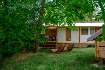 Lodge du lac - 2 chambres - 1 salle de bain + 1 mini-lodge 1 chambre - Parc de Fierbois