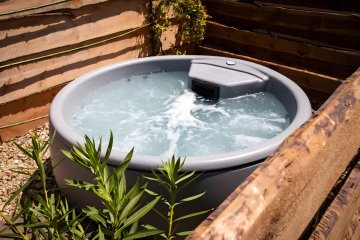 Cottage 3 Pièces 4 Personnes Climatisé + TV + Jacuzzi - Les Dinosaures