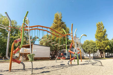 camping la plage et le bord de mer vendres plage