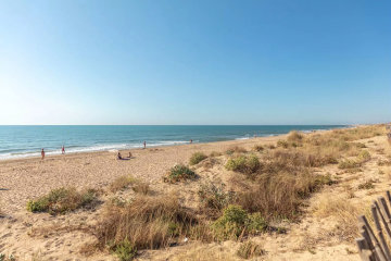 camping la plage et le bord de mer vendres plage