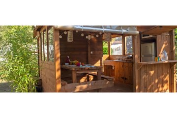 Forfait Premium : emplacement 10A équipé d'une freecamp Guinguette - Le Bel Air