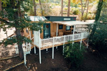 Tiny House - Weekend Glamping Resort