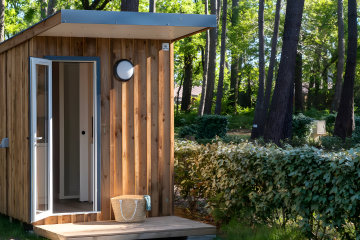 Emplacement *** avec sanitaire privé - Domaine de la Rive