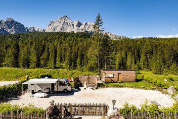 Parcela Líder 600: coche + caravana o autocaravana - Caravan Park Sexten