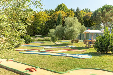 camping chateau de fonrives villereal