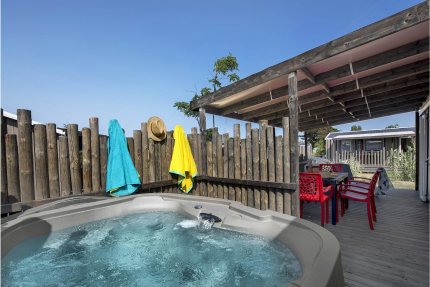 Gamme Quattro Premium avec Jacuzzi - Bel Air