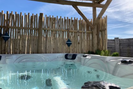 Villa Litore Oya Jacuzzi - La Forêt