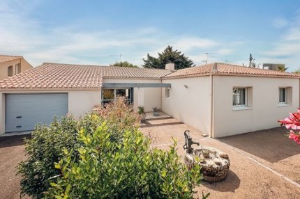 Villa Balnéo voor 9 pers 3 slpkmr 2 bdkmr 130m² - Les Pirons
