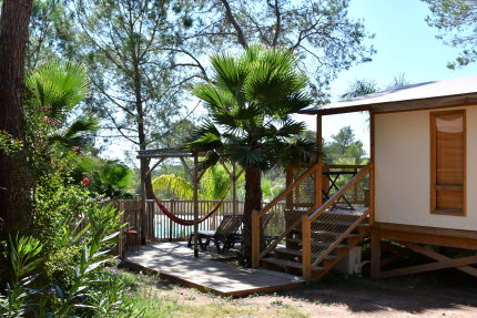 LODGE KRUSOE WITH LAGOON VIEW - La Pierre Verte