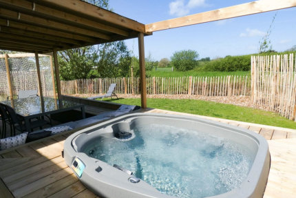 Cottage Patio 6 p 3 Zi **** mit SPA - La Pomme de Pin