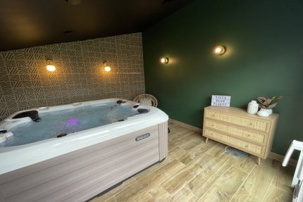 Villa auf dem Campingplatz mit privatem Whirlpool, Reinigung inklusive, bezogene Betten, Grill, Fahrräder... - Des 2 Plages