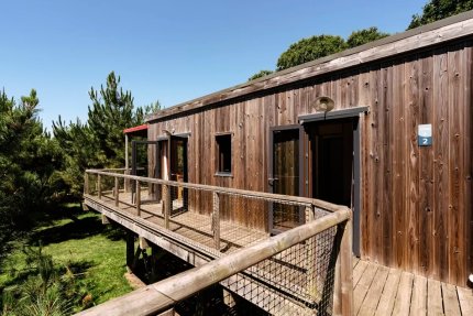 Cottage sur Pilotis 3 Pièces 4 Personnes + TV - Domaine de Kervallon