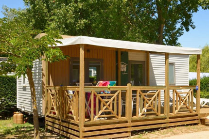 Homeflower Premium 29m² (2 kamers) + AIR CONDITIONING + halfoverdekt terras + TV + lakens + doeken - Le Bois d'Amour