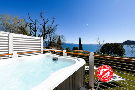 Maxicaravan JACUZZI VIEW - Europa Silvella