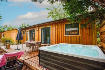 Cabane 6p 3 Ch 2 Sdb Premium - SPA - Domaine Les Carrelets de Soulac