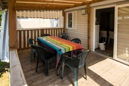 Mobil Home Cosy Baby 4 Pièces 6 Personnes (5 adultes + 1 bébé) + TV - Les Dinosaures