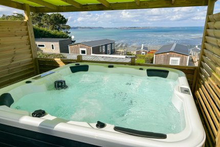 Casa móvil Privilege de 3 dormitorios con spa - Eden Villages Cap de Bréhat