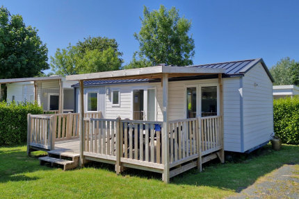 Mobil-Home Confort 32m² (3 chambres) + terrasse semi-couverte 10m² + TV - Cap Finistère