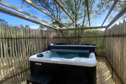 Lodge SERENITY-PREMIUM 3 Pièces 4 Personnes + SPA + TV - Le Domaine de Mesqueau