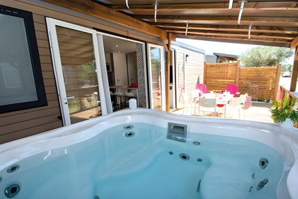 Mobilhome Cotignac Spa privé - 33m² - 3 habitaciones - International d'Aups