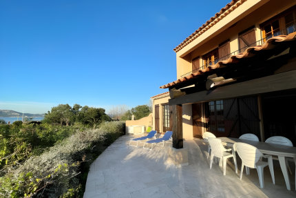Villa Nine - sea view 130m² air conditioned - International &amp; Spa